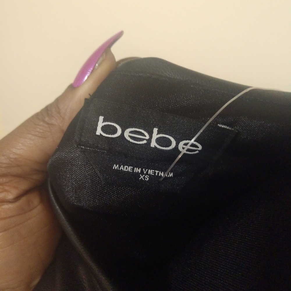 Bebe - Picture 7 of 7